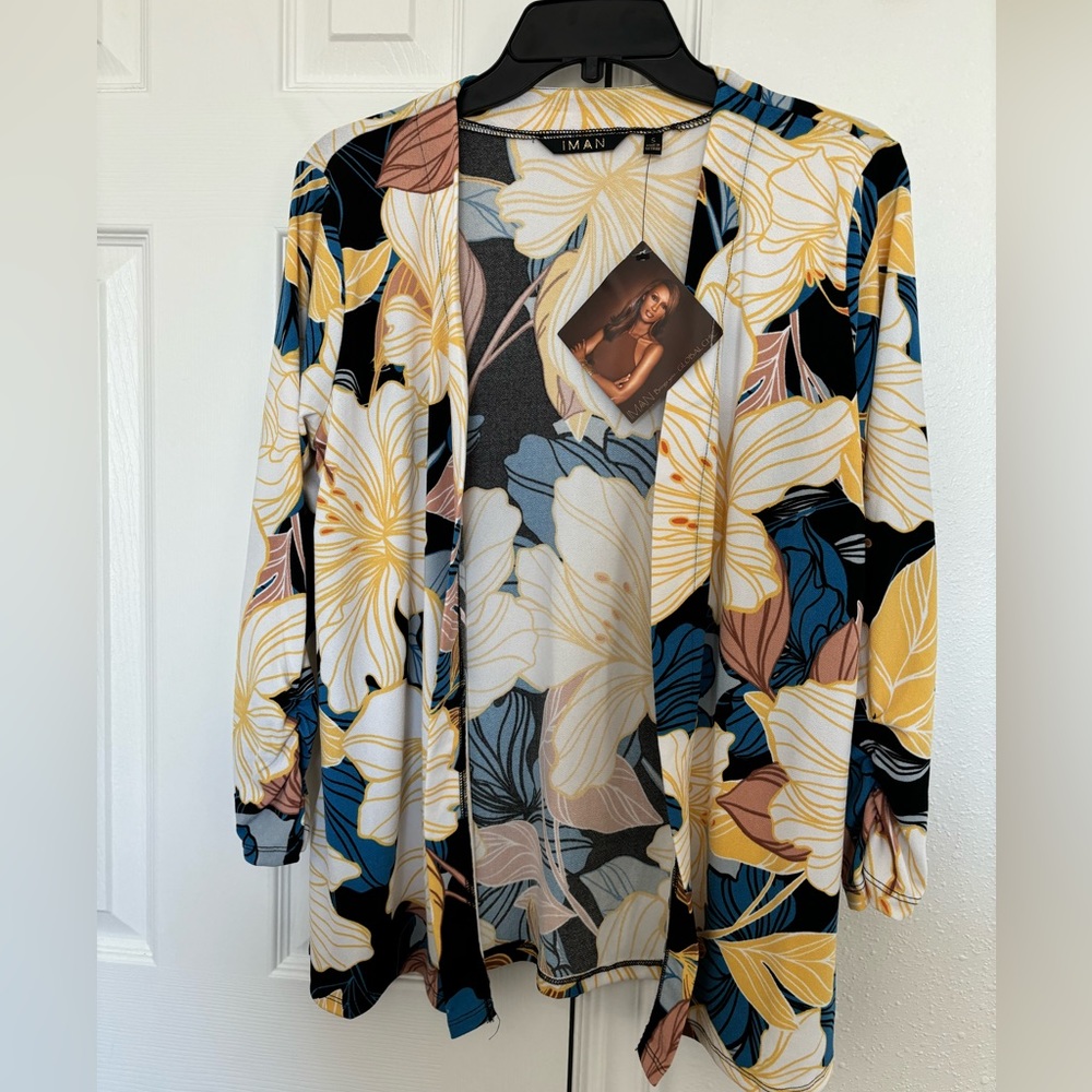 NWT small IMAN global drapey knit floral top from HSN.  Black floral print.